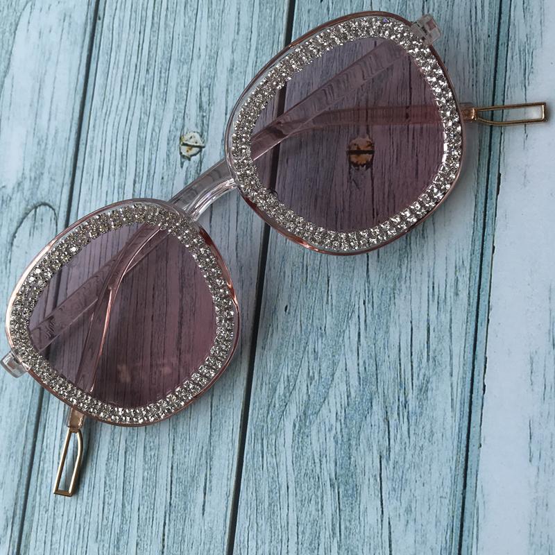 New Arrival Pink Lens Women Sunglasses Vintage Female Rhinestone Eyewear UV400 Round Shape Gafas de sol Cheap
New Arrival Pink Lens Women Sunglasses Vintage Female Rhinestone Eyewear UV400 Round Shape Gafas de sol Cheap