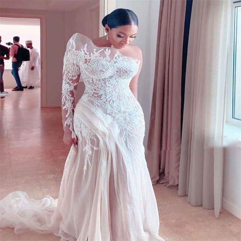 Real Image Plus Size Mermaid Wedding Dress One Shoulder Ruffles Appliqued Lace Bridal Dresses Custom Made Gorgeous SweepTrain Robes De Mariée