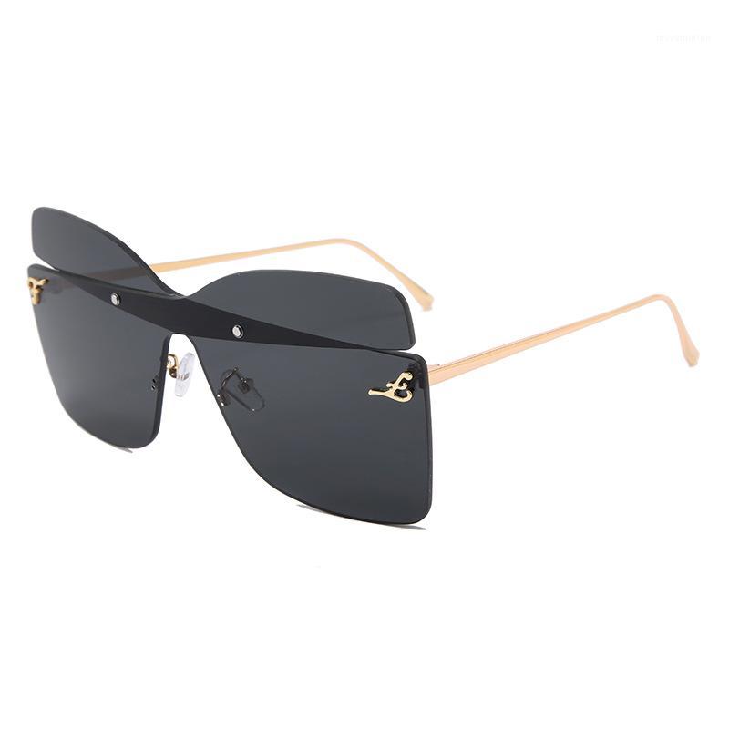 Vintage Sunglasses Women One Piece Rimless Eyeglasses UV400 Square Yewear Oversize Goggles Shades Oculos Gafas 17255DF1
Vintage Sunglasses Women One Piece Rimless Eyeglasses UV400 Square Yewear Oversize Goggles Shades Oculos Gafas 17255DF1