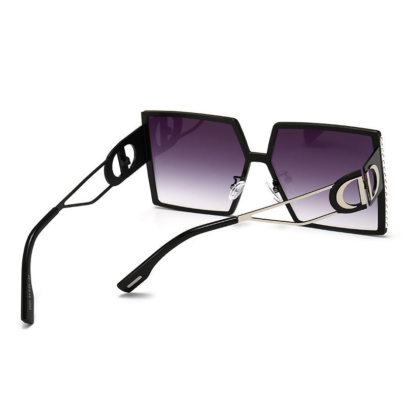 Fashion brand designer's new vintage personality sunglasses Diamond sunglasses Large frame square sunglasses for women, free shipping
Fashion brand designer's new vintage personality sunglasses Diamond sunglasses Large frame square sunglasses for women, free shipping