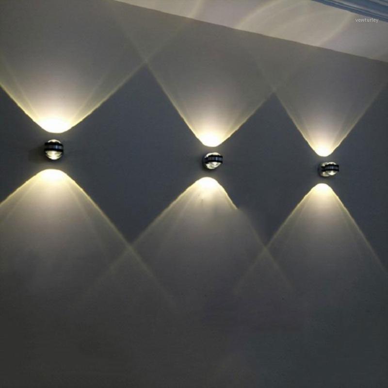 Up And Down LED Wall Lamp Modern Aluminum Interior Hotel Living Room Bedroom Bedside Background Lamp Wall Aisle Decoration1
Up And Down LED Wall Lamp Modern Aluminum Interior Hotel Living Room Bedroom Bedside Background Lamp Wall Aisle Decoration1