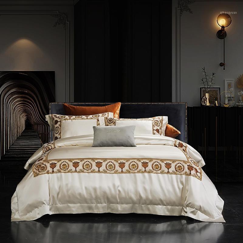 Chic Embroidery Luxury Duvet Quilt Cover Bed Sheet Pillowcases 4/6Pcs Queen King Bedding Set 1000TC Egyptian Cotton Sateen Silky1, Color 2 
Chic Embroidery Luxury Duvet Quilt Cover Bed Sheet Pillowcases 4/6Pcs Queen King Bedding Set 1000TC Egyptian Cotton Sateen Silky1, Color 2