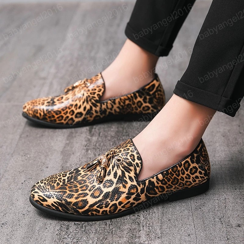 Size 38-48 Loafers Tassel Shoes Men Leopard Print Dress Shoes Luxury Men Party Shoes Wedding Leather Oxford Zapatos Hombre
Size 38-48 Loafers Tassel Shoes Men Leopard Print Dress Shoes Luxury Men Party Shoes Wedding Leather Oxford Zapatos Hombre