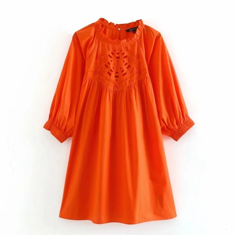 2021 New Spring and summer solid color collar female versatile short sleeve fine French embroidery dress DIEF, Picture color
2021 New Spring and summer solid color collar female versatile short sleeve fine French embroidery dress DIEF, Picture color