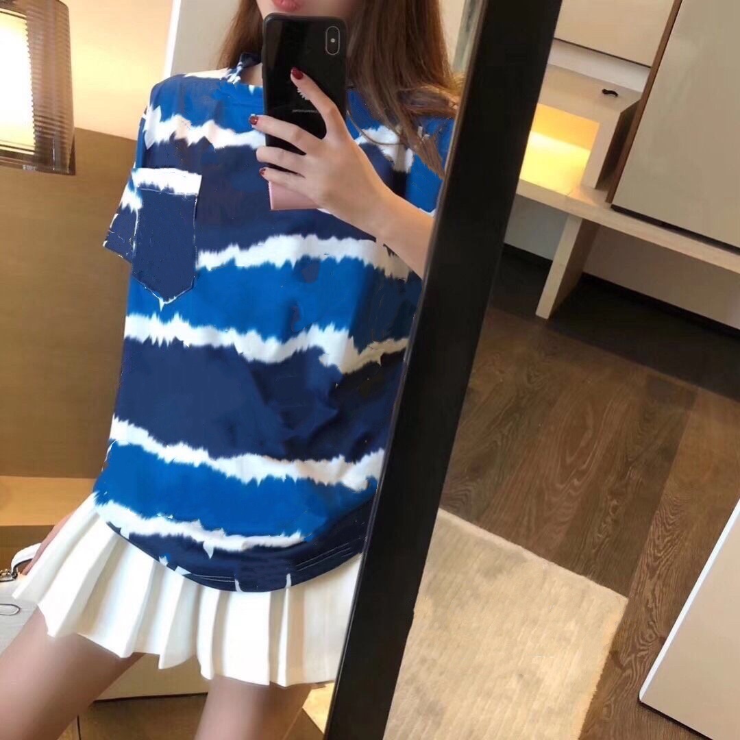 Cotton short-sleeved women's bottoming shirt new student Korean version loose men and women same style women 2020 spring and summer net red, White
Cotton short-sleeved women's bottoming shirt new student Korean version loose men and women same style women 2020 spring and summer net red, White
