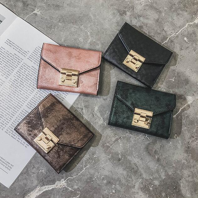 Factory wholesale women handbag street trend gold buckle women purse retro leather purse multifunctional printed leather women coin purse, Deep brown1(boutique box)
Factory wholesale women handbag street trend gold buckle women purse retro leather purse multifunctional printed leather women coin purse, Deep brown1(boutique box)