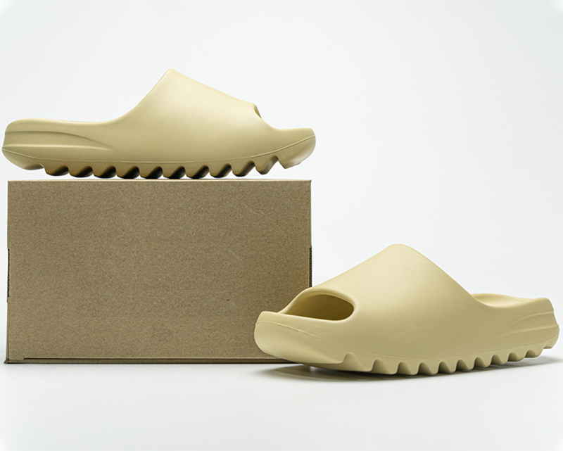 2021 Top runner Slipper slide sandals shoes mens Enflame Orange triple black white bone resin earth brown green men women sandal Size 14, 8# g55495
2021 Top runner Slipper slide sandals shoes mens Enflame Orange triple black white bone resin earth brown green men women sandal Size 14, 8# g55495