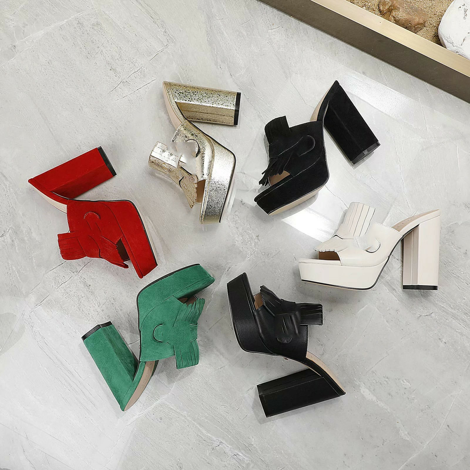 2020 women's fashion high heels slides girls casual chunky heel sandals office lady outdoor soft leather suede platform slippers 35-42 #G11, Brown leather 12cm
2020 women's fashion high heels slides girls casual chunky heel sandals office lady outdoor soft leather suede platform slippers 35-42 #G11, Brown leather 12cm