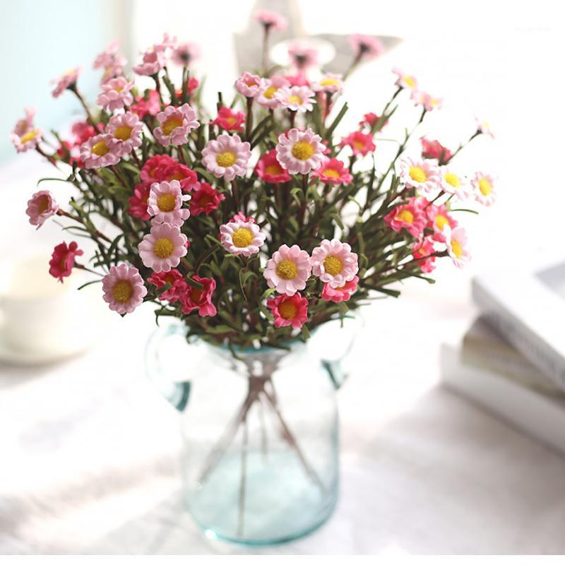 1pcs Artificial Flowers Mini Daisy Flower For Wedding Bride Holding Bouquet DIY Home Office Decoration Wedding Party Supplies1
1pcs Artificial Flowers Mini Daisy Flower For Wedding Bride Holding Bouquet DIY Home Office Decoration Wedding Party Supplies1