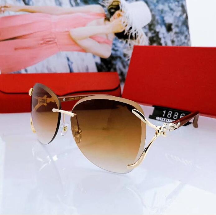 2021 New Sunglasses High-end brand glasses outdoor beach shade PC frame fashion classic men and women luxury designer sunglasses men
2021 New Sunglasses High-end brand glasses outdoor beach shade PC frame fashion classic men and women luxury designer sunglasses men