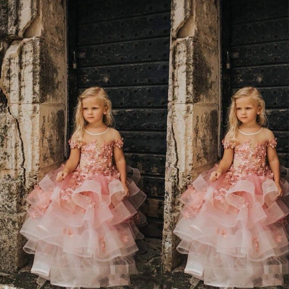 Flower Girls Dresses Short Sleeves For Weddings Pink Lace Appliques 3D Floral Flowers Ruffles Tiered Birthday Girl Communion Pageant Gowns