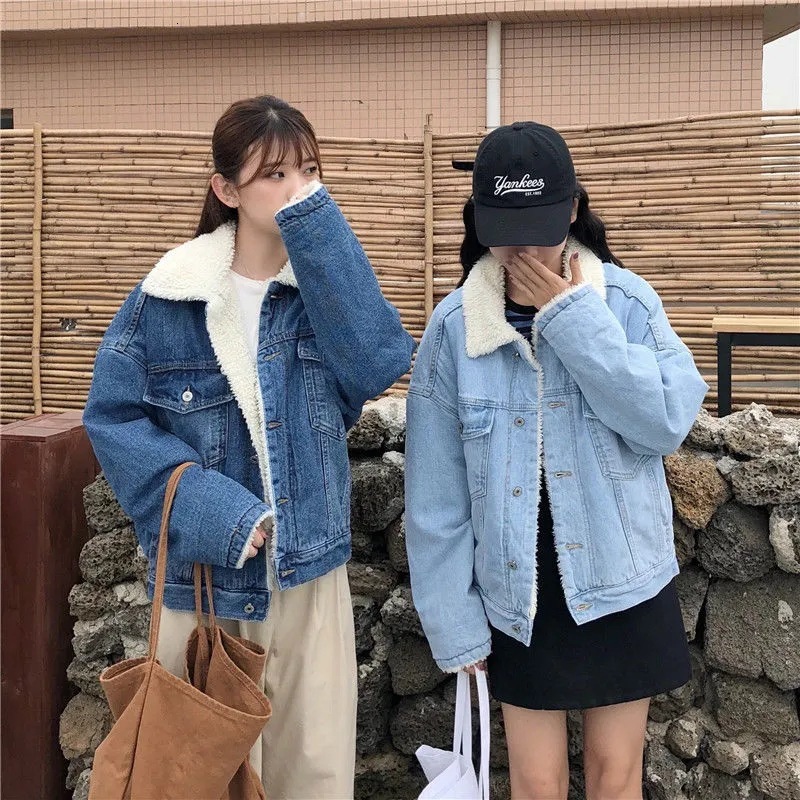 2021 New lamb wool denim female coat autumn single lapel breasted amendment versatile small stuffed locomotive clothes 251S, Light blue and thick
2021 New lamb wool denim female coat autumn single lapel breasted amendment versatile small stuffed locomotive clothes 251S, Light blue and thick