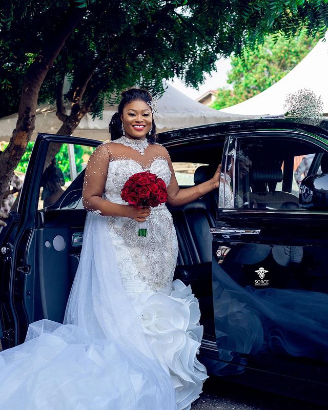 plus size aso ebi bridal gown with beadwork crystals luxurious lace wedding dress