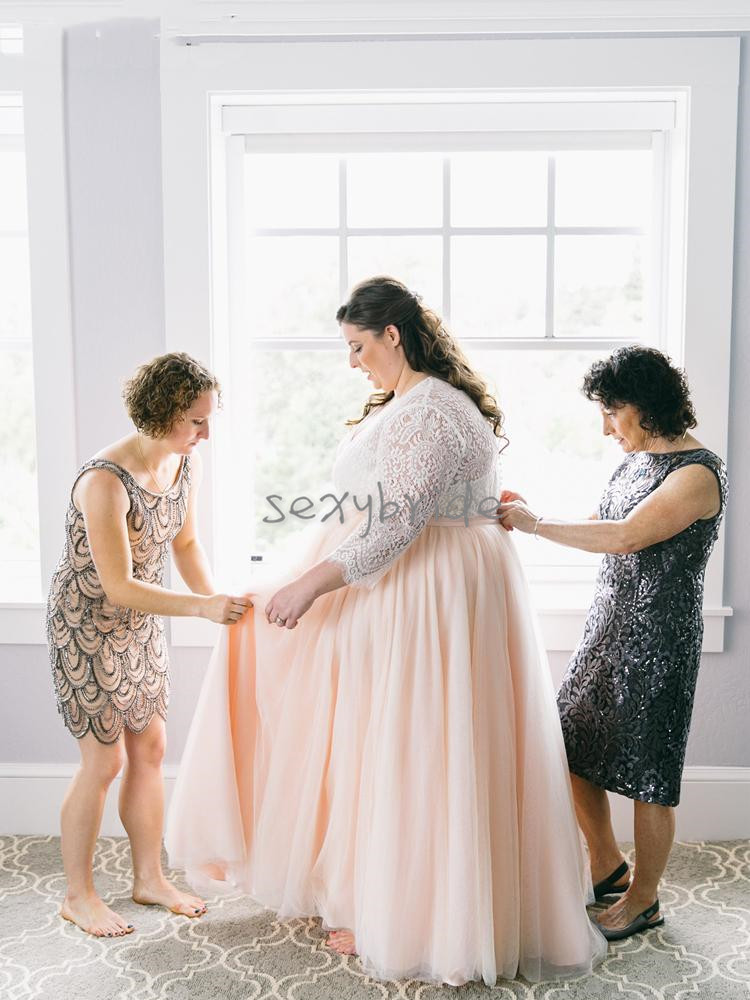 Plus Size Blush Pink Wedding Dresses 2021 Lace Long Sleeve Top V-Neck Floor Length Spring Bridal Gowns Buttons Back Bow Vestidos de novia