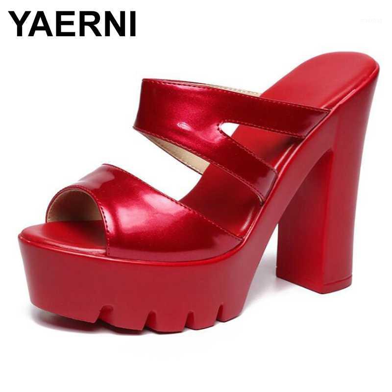 YAERNI New 2020 Platform Women High Heels Peep Toe Slingback Lady Slippers Patent Leather Mules Women Pumps Sandals1, Black
YAERNI New 2020 Platform Women High Heels Peep Toe Slingback Lady Slippers Patent Leather Mules Women Pumps Sandals1, Black