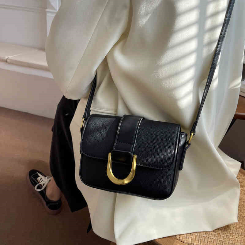 2022 bag Handbags Luxury Designe New Fashion All-match Black Winter Female Shoulder Bags for Women Purses and Telfars Bag, Only extra shipping(not for sale)
2022 bag Handbags Luxury Designe New Fashion All-match Black Winter Female Shoulder Bags for Women Purses and Telfars Bag, Only extra shipping(not for sale)