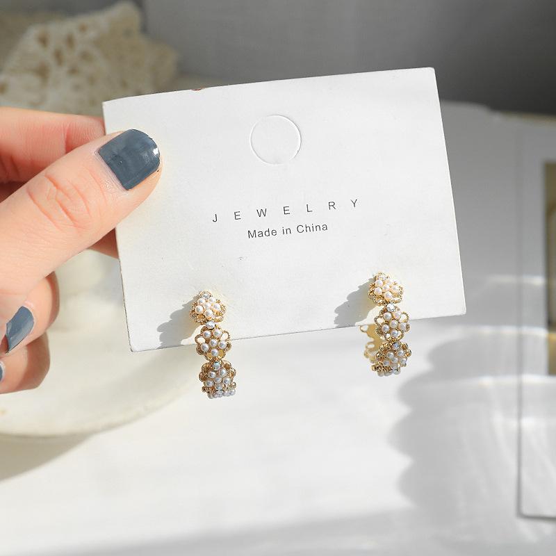 2020 New Vintage Japan Korean Hoop Earrings For Women Handmade Sweet Simulated Pearl Flower Circle Jewelry Pendientes Gifts
2020 New Vintage Japan Korean Hoop Earrings For Women Handmade Sweet Simulated Pearl Flower Circle Jewelry Pendientes Gifts