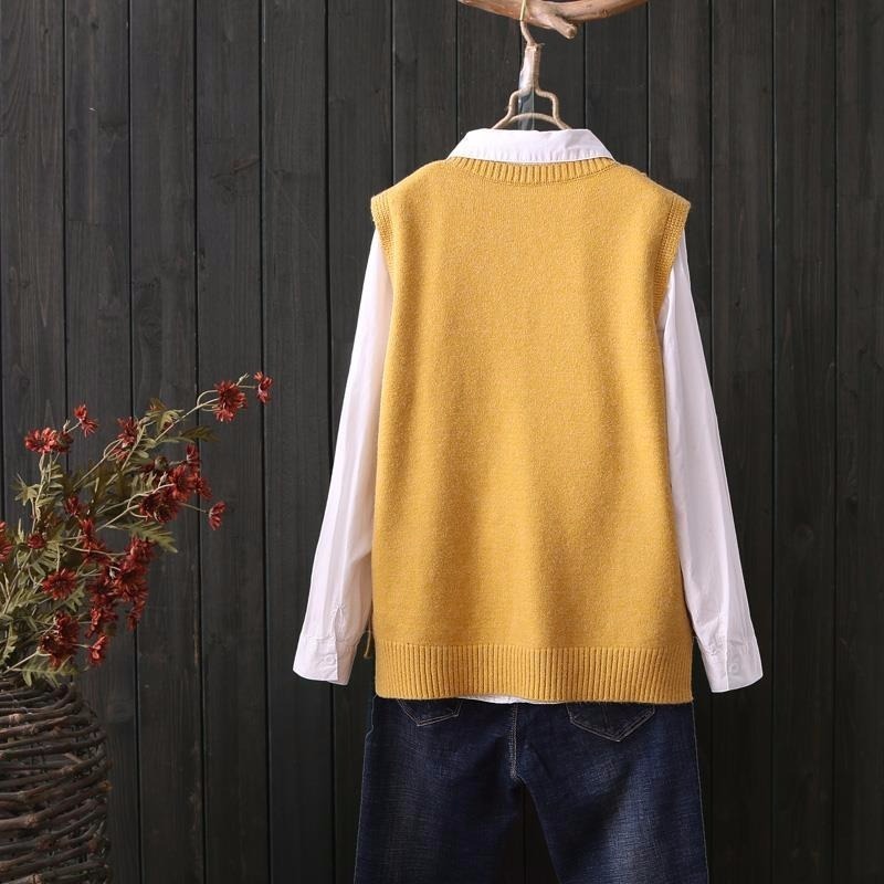 Literature and Art Fan Knitted Sweater Vest Female Sleeveless Embroidery Lazy Maple Bottoming Sweater Vest Women Pullover Spring 201221