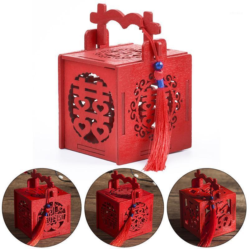 1PC Double Happiness Candy Boxes Gift Boxes Wedding Party Favors Box Hollow Carriage Gifts With Tassel Baby Shower Supplies1
1PC Double Happiness Candy Boxes Gift Boxes Wedding Party Favors Box Hollow Carriage Gifts With Tassel Baby Shower Supplies1