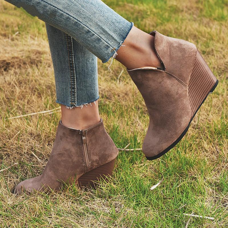 2020 New Autumn Women's Boots Stylish Wedge Heel Mid Heel Boots Pointed Side Zipper Frosted Leather Ankle Zapatos De Mujer, Black
2020 New Autumn Women's Boots Stylish Wedge Heel Mid Heel Boots Pointed Side Zipper Frosted Leather Ankle Zapatos De Mujer, Black