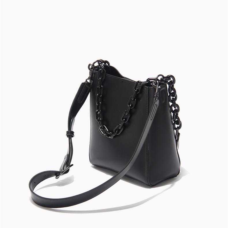 women stylich black chain shoulder bag for female trend fashion pu leather bucket handbag
women stylich black chain shoulder bag for female trend fashion pu leather bucket handbag