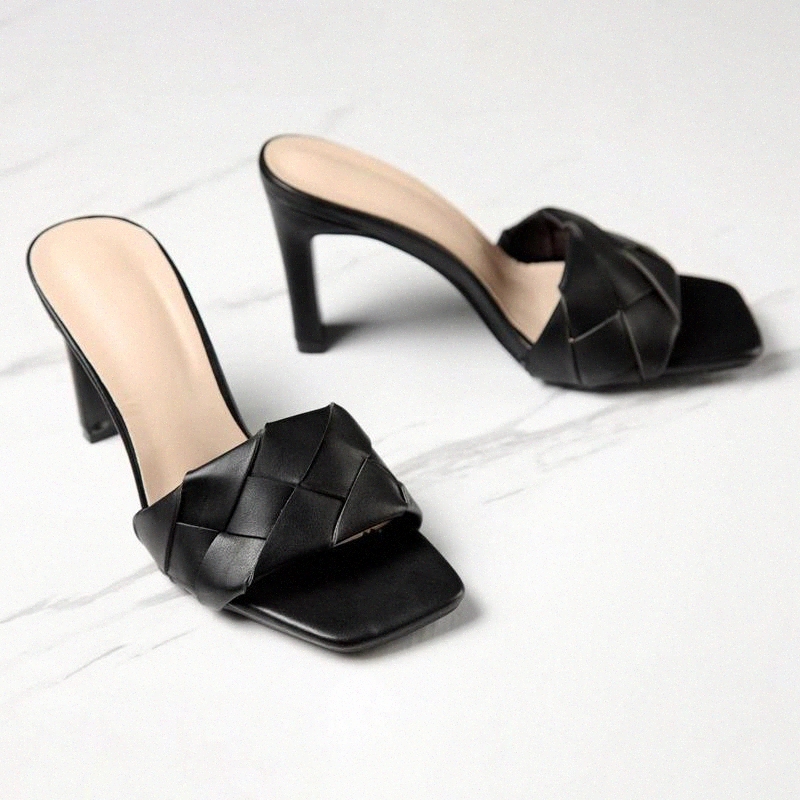 New 2020 Summer Fashion Square head Slides Women Thin High Heels Sandals Slippers Woven fabric Ladies Mules Party Pumps Size 42 #sg92
New 2020 Summer Fashion Square head Slides Women Thin High Heels Sandals Slippers Woven fabric Ladies Mules Party Pumps Size 42 #sg92