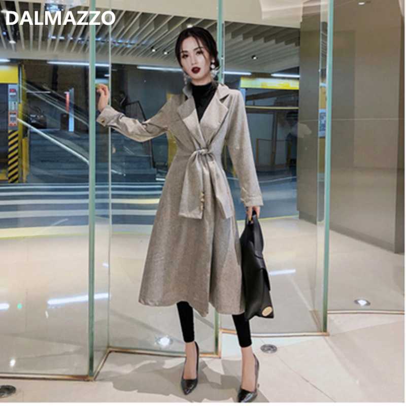 High Quality Women Fashion Suit Collar Belt Long Jacket Coat Overcoat 2020 Autumn Designer Womans Large Size Grey Windbreaker XL, Picture color
High Quality Women Fashion Suit Collar Belt Long Jacket Coat Overcoat 2020 Autumn Designer Womans Large Size Grey Windbreaker XL, Picture color