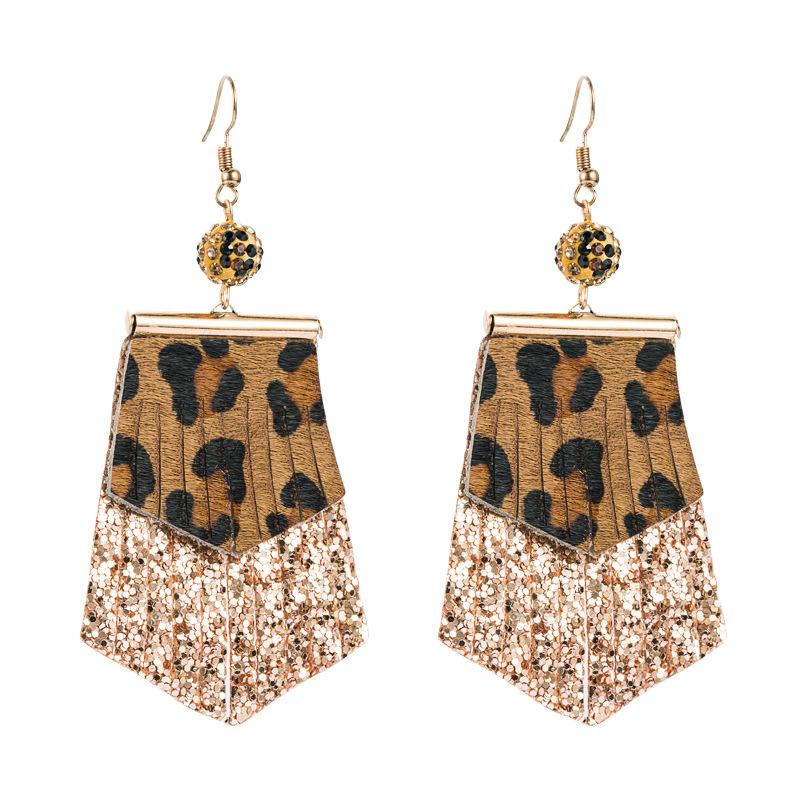 Trendy leopard print long leather earrings exaggerated super flash earrings with rhinestones for women 2021
Trendy leopard print long leather earrings exaggerated super flash earrings with rhinestones for women 2021