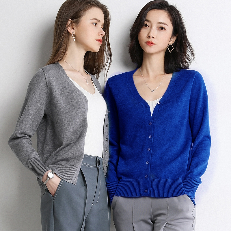 2021 New Cashmere Women Solid Color V-neck Sweater Jacket Pull Femme Hiver Streetwear Casual Knitted Cardigan Bx11, O-neck sky blue
2021 New Cashmere Women Solid Color V-neck Sweater Jacket Pull Femme Hiver Streetwear Casual Knitted Cardigan Bx11, O-neck sky blue