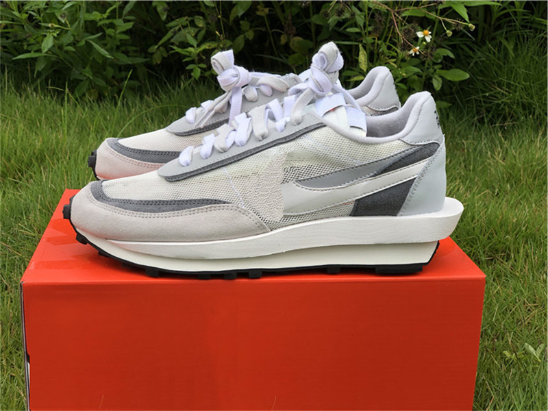 Shoes Authentic LDV Waffle Daybreak Anthracite Gunsmoke LDWaffle Pine Green Blue Red Yellow Wolf Grey White Black Men Running, Bubble wrap packaging
Shoes Authentic LDV Waffle Daybreak Anthracite Gunsmoke LDWaffle Pine Green Blue Red Yellow Wolf Grey White Black Men Running, Bubble wrap packaging