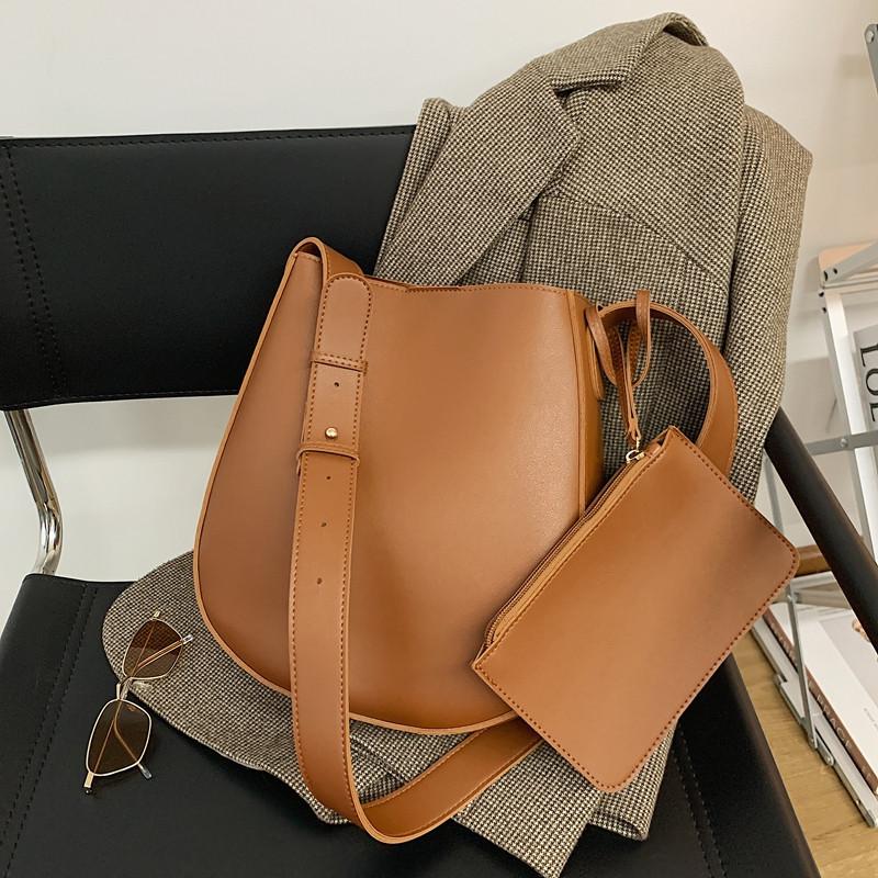 Luxury women Bucket bag PU leather female purse and handbag Large capacity female Shoulder Bags Ladies big Totes bolsas brown, Black
Luxury women Bucket bag PU leather female purse and handbag Large capacity female Shoulder Bags Ladies big Totes bolsas brown, Black