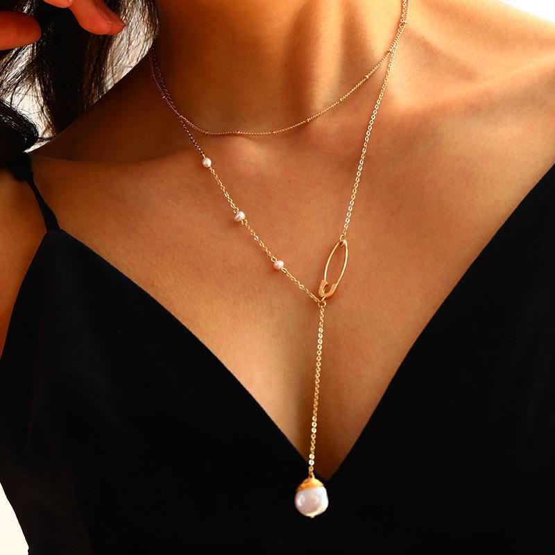 TIMRONLY Statement Simulated Pearl Necklace Brooch Small Hollow Linked Chain Pendant Necklace for Women Lady Party Gift Jewelry
TIMRONLY Statement Simulated Pearl Necklace Brooch Small Hollow Linked Chain Pendant Necklace for Women Lady Party Gift Jewelry