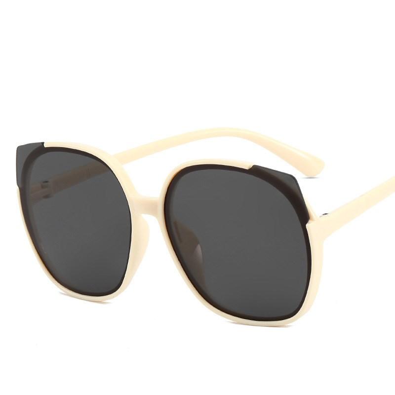 Sunglasses Vintage Fashion Cat Eye Women Trendy Flat Top Red Blue Clear Lens Lentes De Sol Hombre/mujer
Sunglasses Vintage Fashion Cat Eye Women Trendy Flat Top Red Blue Clear Lens Lentes De Sol Hombre/mujer