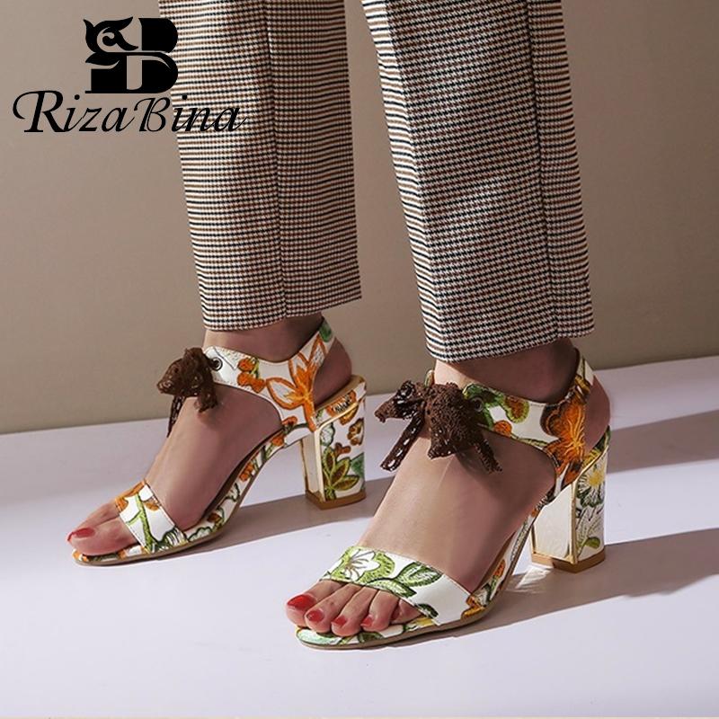 RIZABINA Open Toe Women Sandals Flower Daily Thick Heel Open Toe Shoes Women Fashion Patchwork Soft Casual Footwear Size 31-44, Black
RIZABINA Open Toe Women Sandals Flower Daily Thick Heel Open Toe Shoes Women Fashion Patchwork Soft Casual Footwear Size 31-44, Black