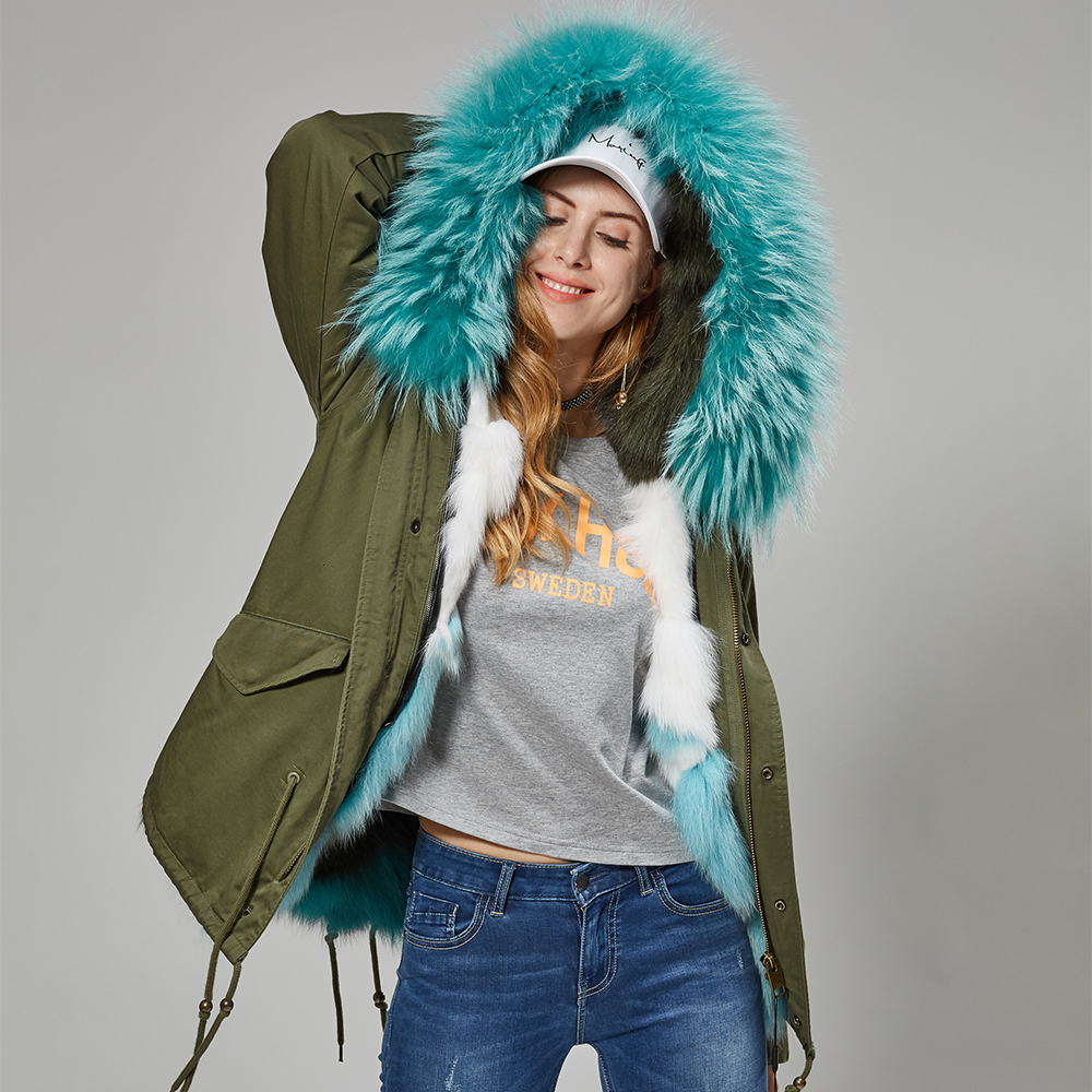 2021 New Mao Kong Winter Jacket Army Green Parka Coats Real Big Collar Fox Skin Stuffed Raccoon Hood Outwear TAUM
2021 New Mao Kong Winter Jacket Army Green Parka Coats Real Big Collar Fox Skin Stuffed Raccoon Hood Outwear TAUM