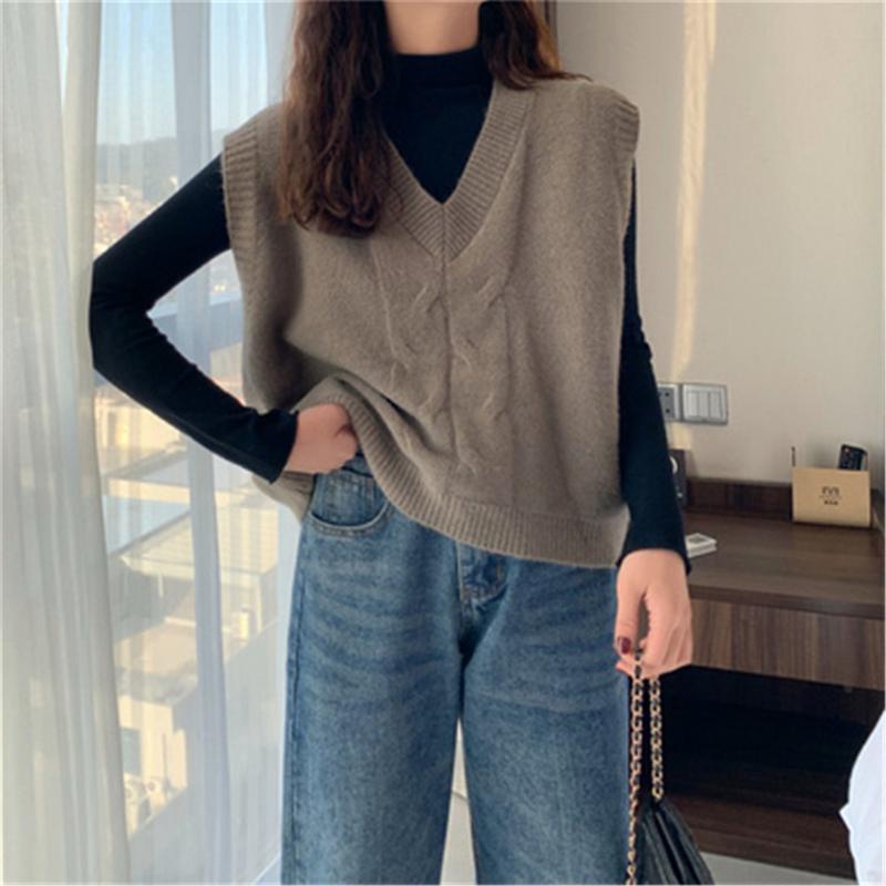 Women's Vests Korean Fashion Vest Women 2022 Spring Clasic Vintage All-match Loose Sleeveless V-Neck Female Knitted Tops Est Trendy PZ3640, Black;white
Women's Vests Korean Fashion Vest Women 2022 Spring Clasic Vintage All-match Loose Sleeveless V-Neck Female Knitted Tops Est Trendy PZ3640, Black;white