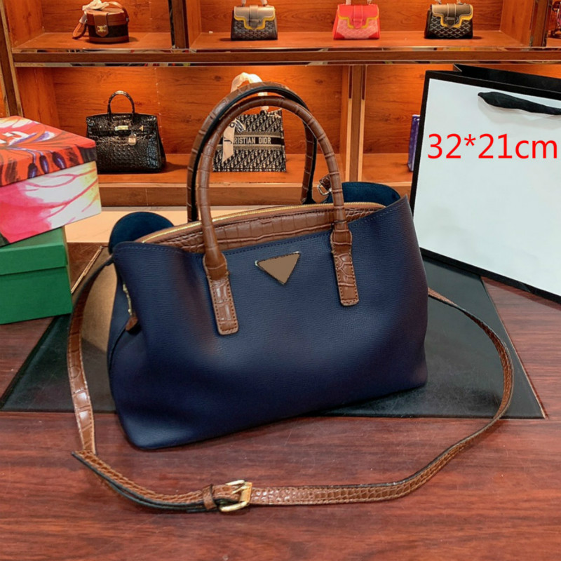 2020 Women Shoulder Bags Totes Hot Sold Top Quality Ladies Crossbody Bag Vintage Style Large Capacity Handbags (32*21cm) GP202002 P3, Black
2020 Women Shoulder Bags Totes Hot Sold Top Quality Ladies Crossbody Bag Vintage Style Large Capacity Handbags (32*21cm) GP202002 P3, Black