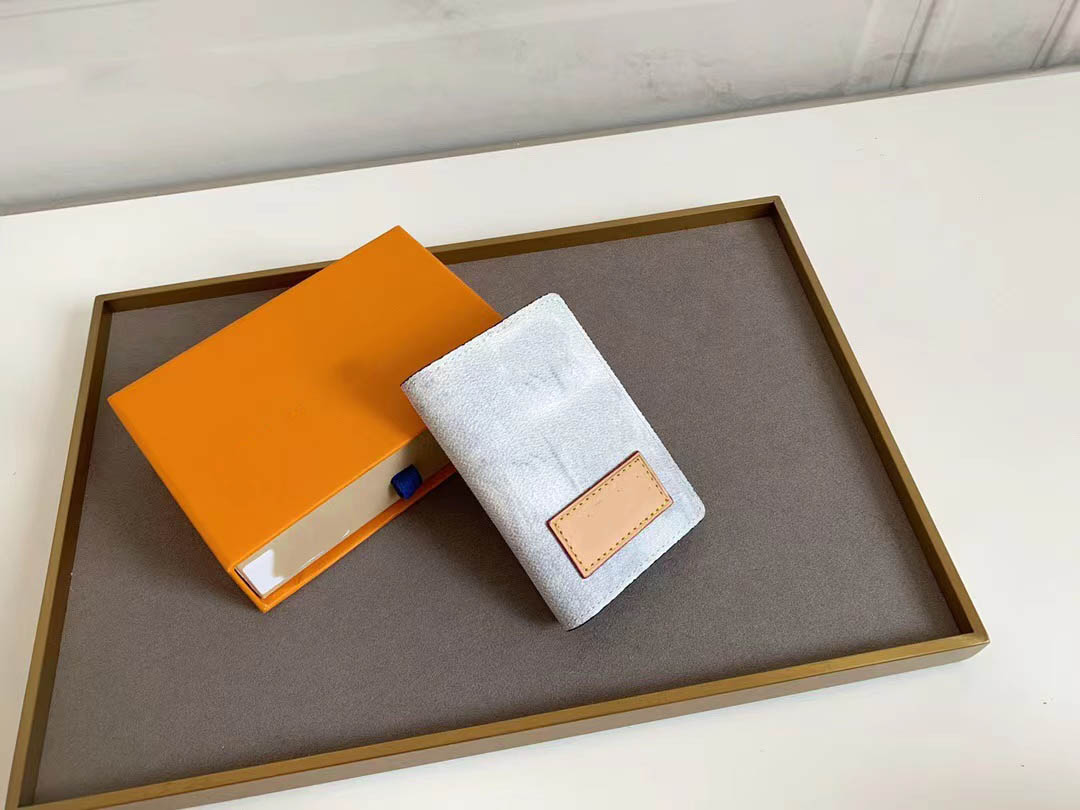 High Quality Women purse with box Top Starlight designer Fashion All-match ladies single zipper Classic purses leather wallets designing
High Quality Women purse with box Top Starlight designer Fashion All-match ladies single zipper Classic purses leather wallets designing