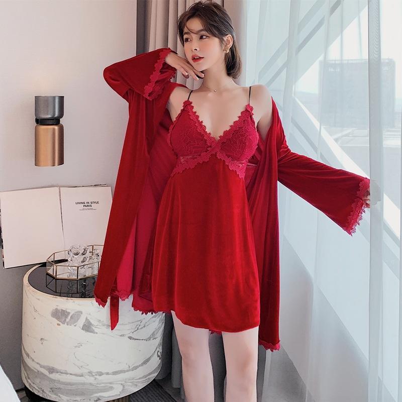Autumn Winter Lace Princess Sexy Gold Velvet Sleepwear Beautiful Back Hollow Sling Nightdress Nightgown Two-Piece With Chest Pad, White
Autumn Winter Lace Princess Sexy Gold Velvet Sleepwear Beautiful Back Hollow Sling Nightdress Nightgown Two-Piece With Chest Pad, White