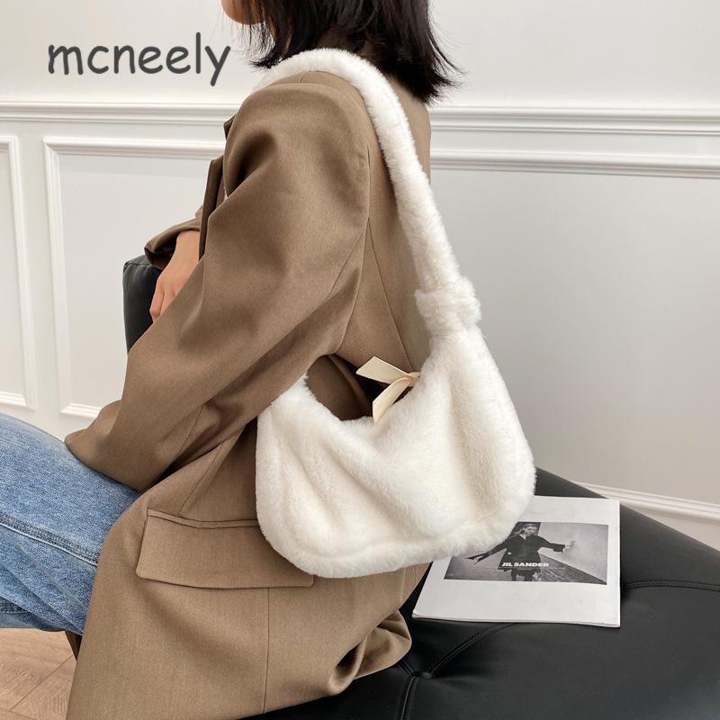 Winter Leisure New Style Women's Bag Plush Bag Women's Niche Single Shoulder Color Satchel Net Red Niche, As picture
Winter Leisure New Style Women's Bag Plush Bag Women's Niche Single Shoulder Color Satchel Net Red Niche, As picture
