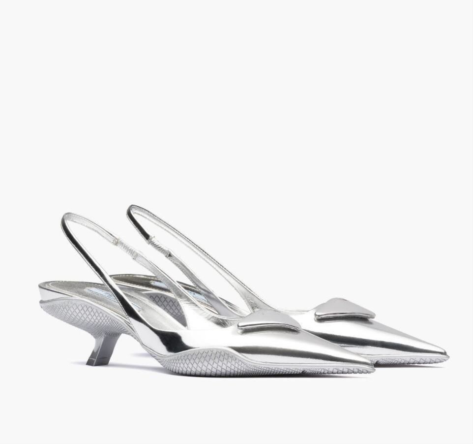 Elegant Brushed leather Women Sandals Shoes Lady Slingback Pumps Rubber Dhell Sole Hybrid Silhouette Screen-printed Leather Triangle High Heels
Elegant Brushed leather Women Sandals Shoes Lady Slingback Pumps Rubber Dhell Sole Hybrid Silhouette Screen-printed Leather Triangle High Heels