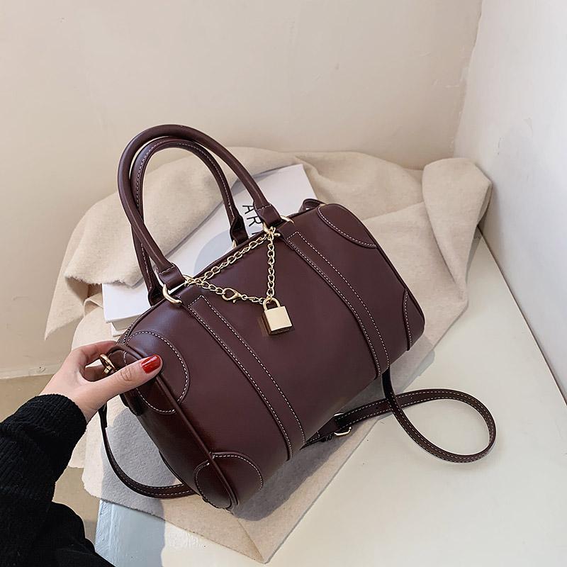 Fashion Big Boston Handbag for Woman Chain Shoulder Bag High Quality PU Leather Women Crossbody Bag Fashion sac femme, Black
Fashion Big Boston Handbag for Woman Chain Shoulder Bag High Quality PU Leather Women Crossbody Bag Fashion sac femme, Black