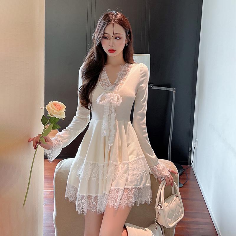 Casual Dresses Lace Knitted Mini Dress Women Long-sleeved Kawaii One-piece Korean V-neck Sweater Female Cute, Black;gray
Casual Dresses Lace Knitted Mini Dress Women Long-sleeved Kawaii One-piece Korean V-neck Sweater Female Cute, Black;gray