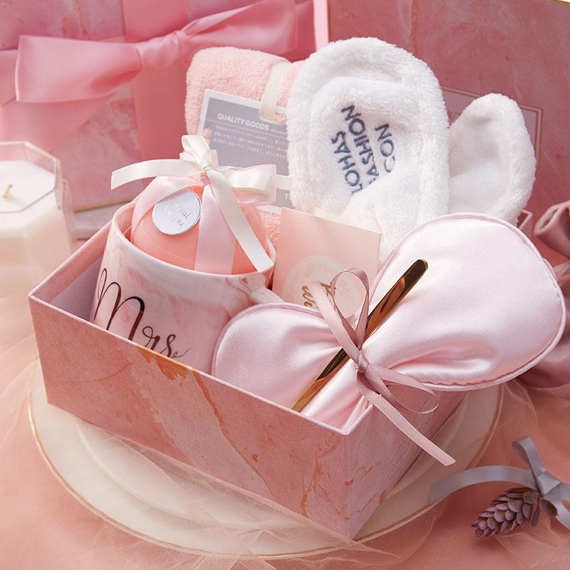 Gift Wrap Wholesale Wedding Favors Bridesmaid Birthday Girlfriend Boyfriend Mug Sleep Mask Thanksgiving Christmas Gifts Set Box Bag
Gift Wrap Wholesale Wedding Favors Bridesmaid Birthday Girlfriend Boyfriend Mug Sleep Mask Thanksgiving Christmas Gifts Set Box Bag