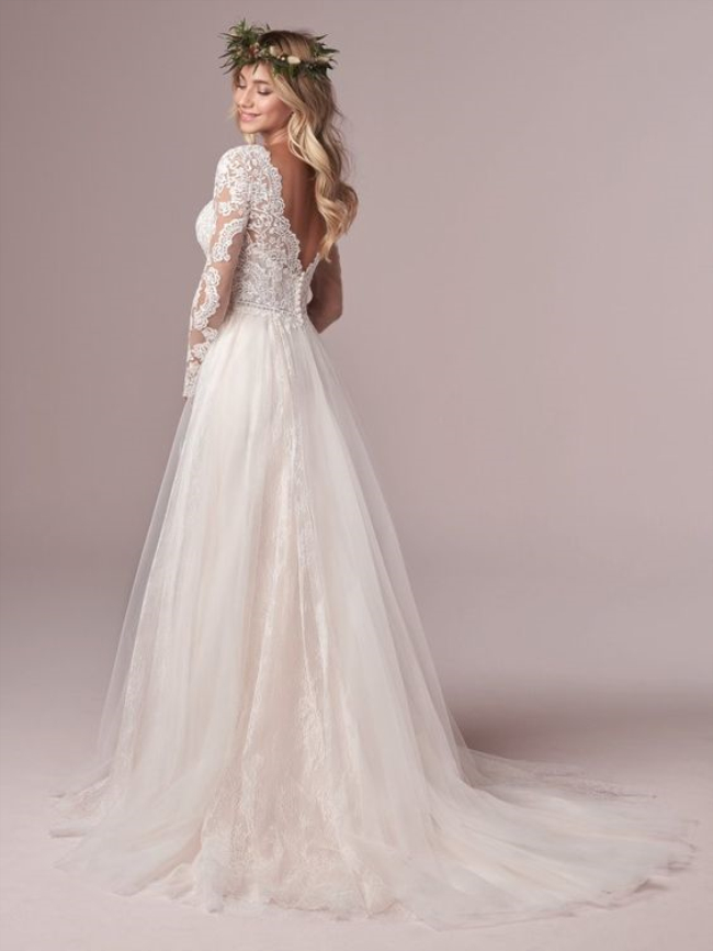 Long Sleeve Boho Beach Wedding Dresses Sexy Backless Deep V-neck Lace Tulle Bridal Gowns Plus Size Train Illusion Applique Bohemian Vestidos