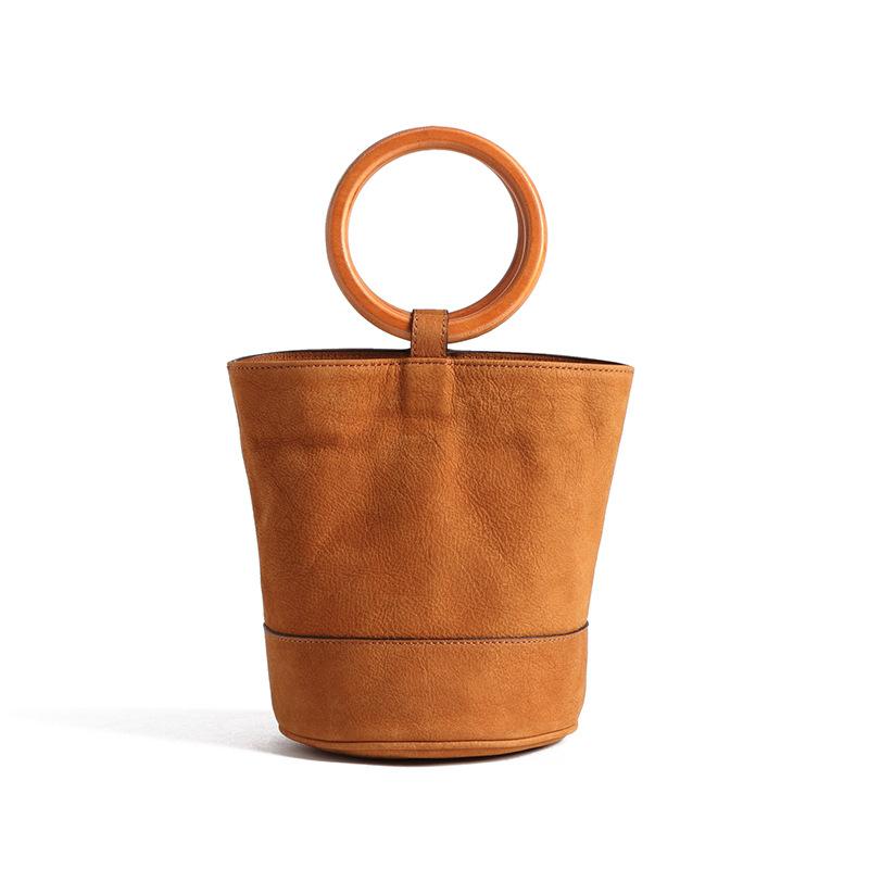 One-shoulder women's bag 2021 new metal ring carrying retro suede head layer cowhell collection, Brown
One-shoulder women's bag 2021 new metal ring carrying retro suede head layer cowhell collection, Brown