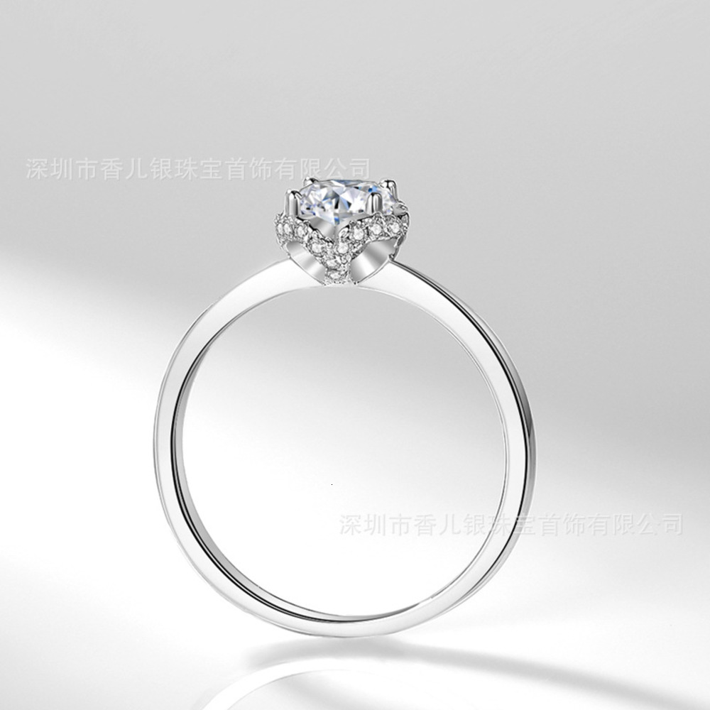 Luxurys Designers Fashion Jz387 new fresh micro inlaid stone 60 point simulation women's ring imitates 0.6 C diamond ring of morsang stone
Luxurys Designers Fashion Jz387 new fresh micro inlaid stone 60 point simulation women's ring imitates 0.6 C diamond ring of morsang stone