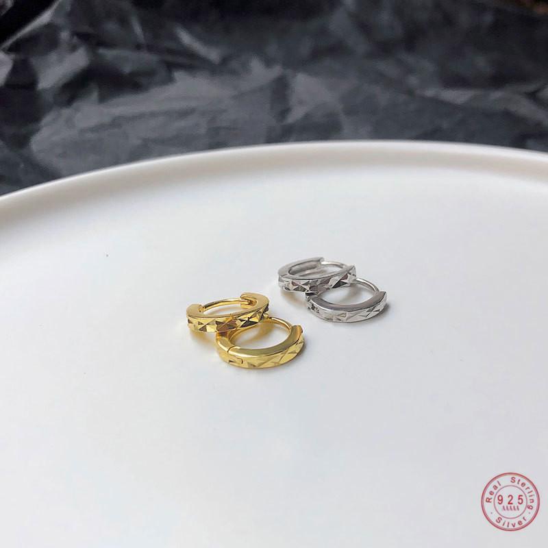 925 Sterling Silver Korean Simple Car Flower Earrings Women Punk Hip Hop Street Art Party Jewelry Accessories Friendship Gift
925 Sterling Silver Korean Simple Car Flower Earrings Women Punk Hip Hop Street Art Party Jewelry Accessories Friendship Gift