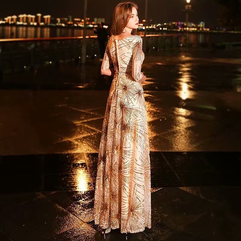 2021 New Elegant Half Line Evening Costumes Lantejoulas O-neck Feast Dressed As a Goat to Ground 9PY6, Same as images
2021 New Elegant Half Line Evening Costumes Lantejoulas O-neck Feast Dressed As a Goat to Ground 9PY6, Same as images