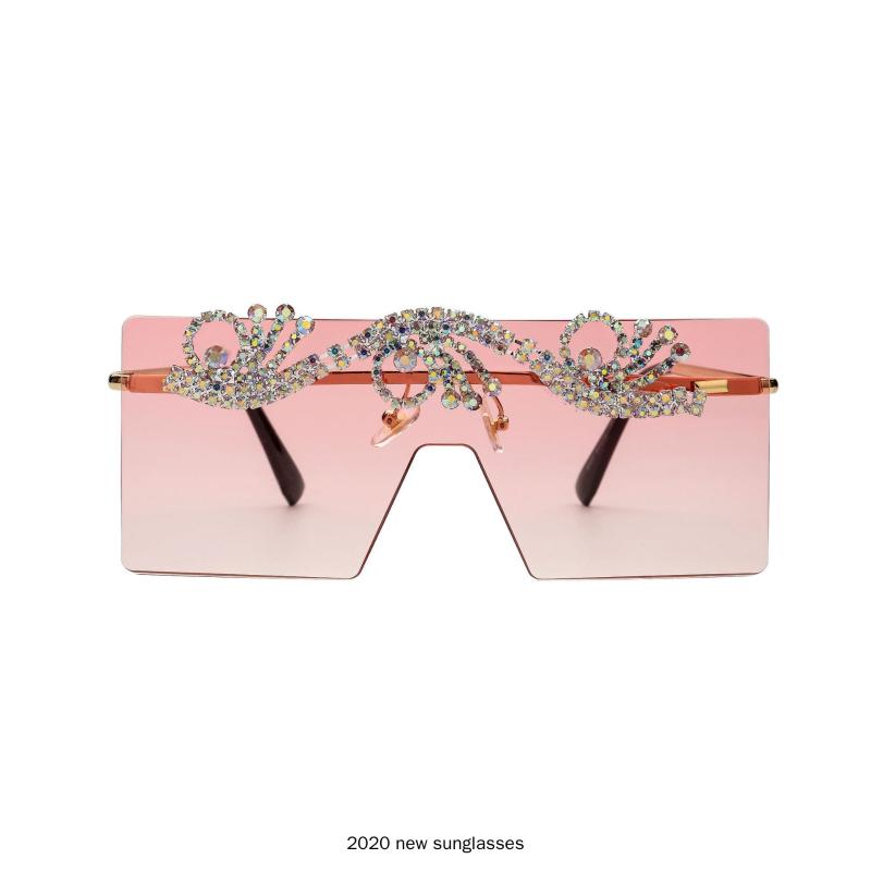 Oversized Square Diamond Sunglasses Women 2020 Colorful Luxury Crystal Punk Sunglasses Ladies Eyewear Fashion Rhinestone NX
Oversized Square Diamond Sunglasses Women 2020 Colorful Luxury Crystal Punk Sunglasses Ladies Eyewear Fashion Rhinestone NX